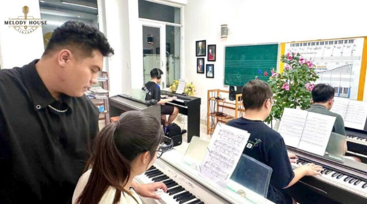 Dạy đàn Organ dành cho người lớn, người mới bắt đầu 4 Những thách thức và cách vượt qua khi học đàn organ ở tuổi trưởng thành