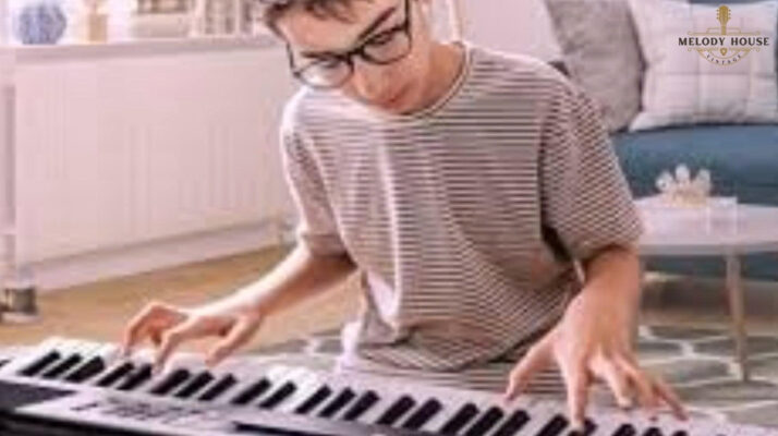 Học đàn Organ có dễ không? Giải đáp từ A-Z cho người mới bắt đầu 3 Học đàn Organ có dễ không nếu học tại nhà?